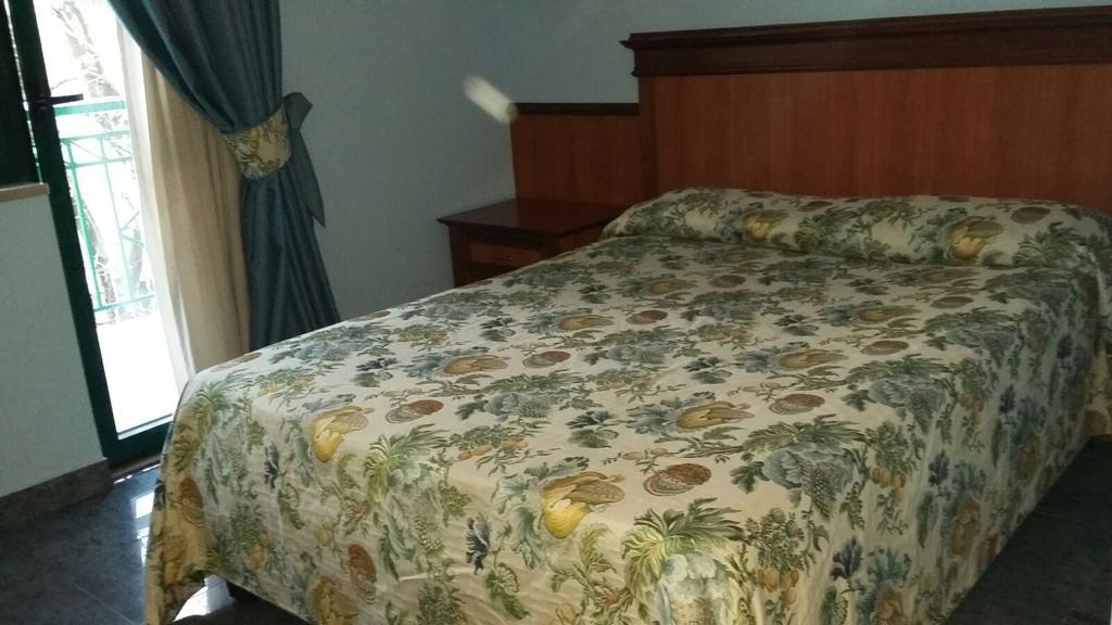 Hotel Malaga Avellino Kültér fotó