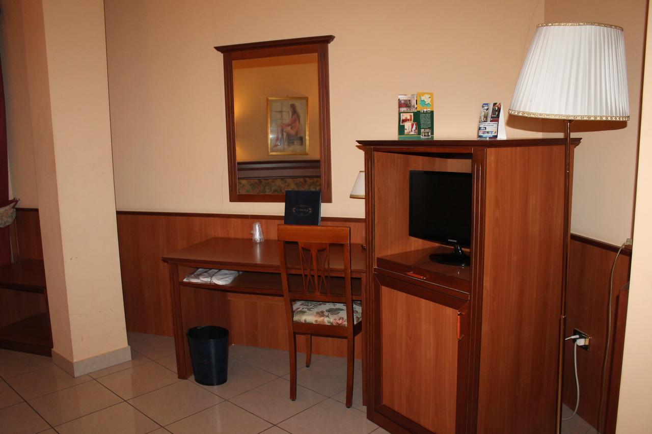 Hotel Malaga Avellino Kültér fotó